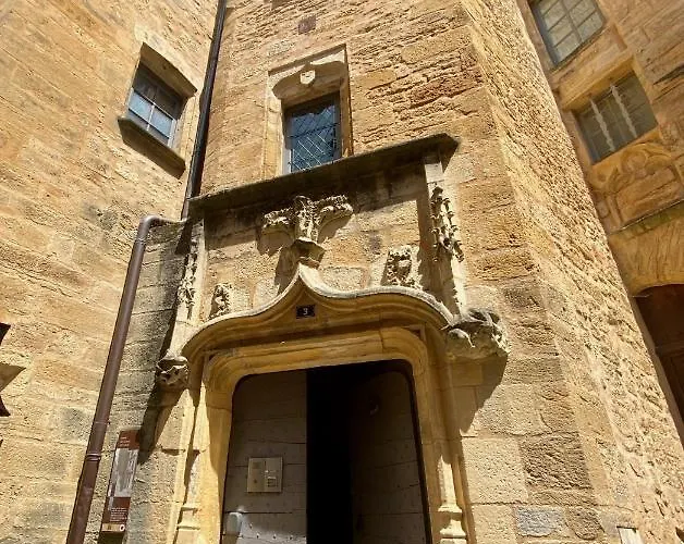 La Salamandre - Un Ecrin Medieval Pour Vos Souvenirs - Imaginez-vous, Reveille Par Le Murmure De Sarlat, Dans Un Spacieux Et Chaleureux, Au Coeur De La Cite Classee - 2 - Magie A Vivre Sans Moderation - Reservez Des Maintenan Sarlat-la-Canéda